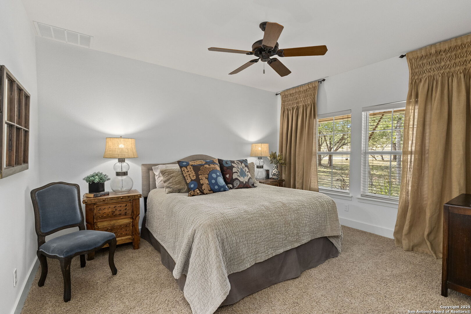 121 Saddle View