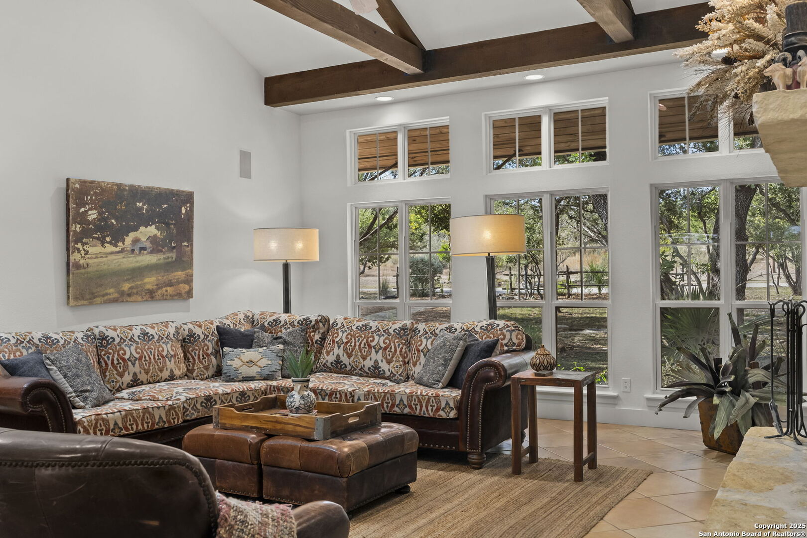 121 Saddle View