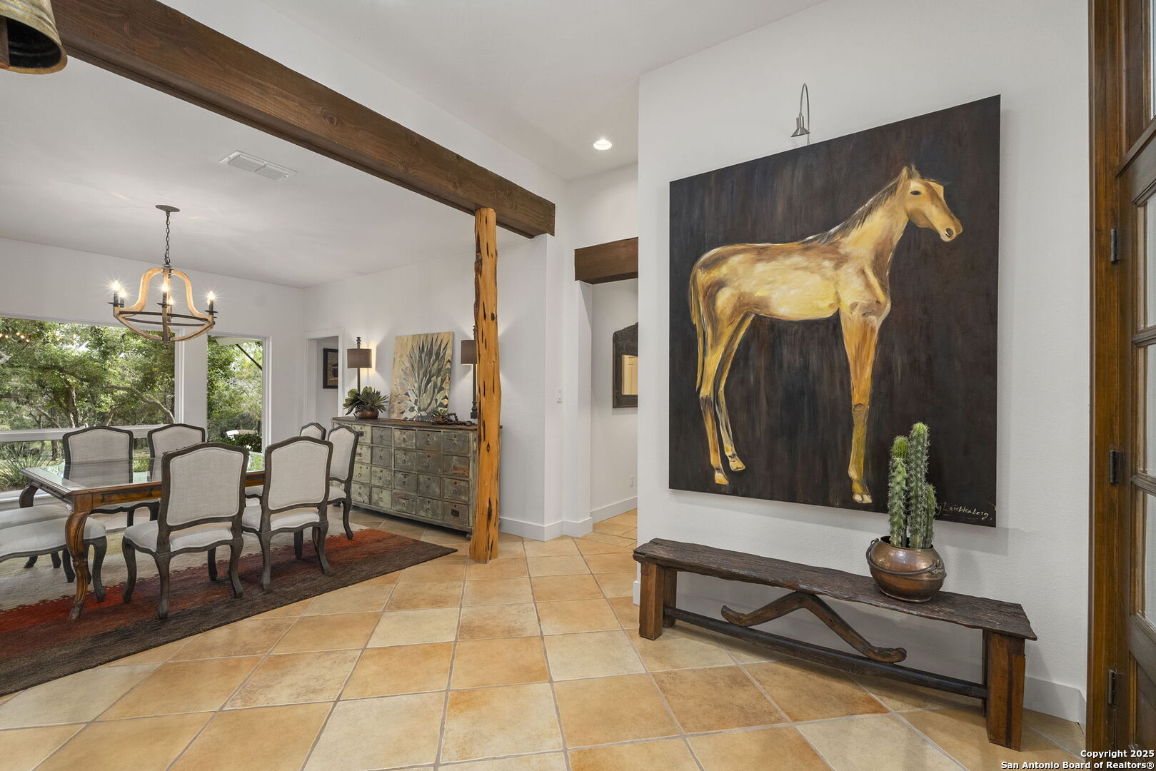121 Saddle View