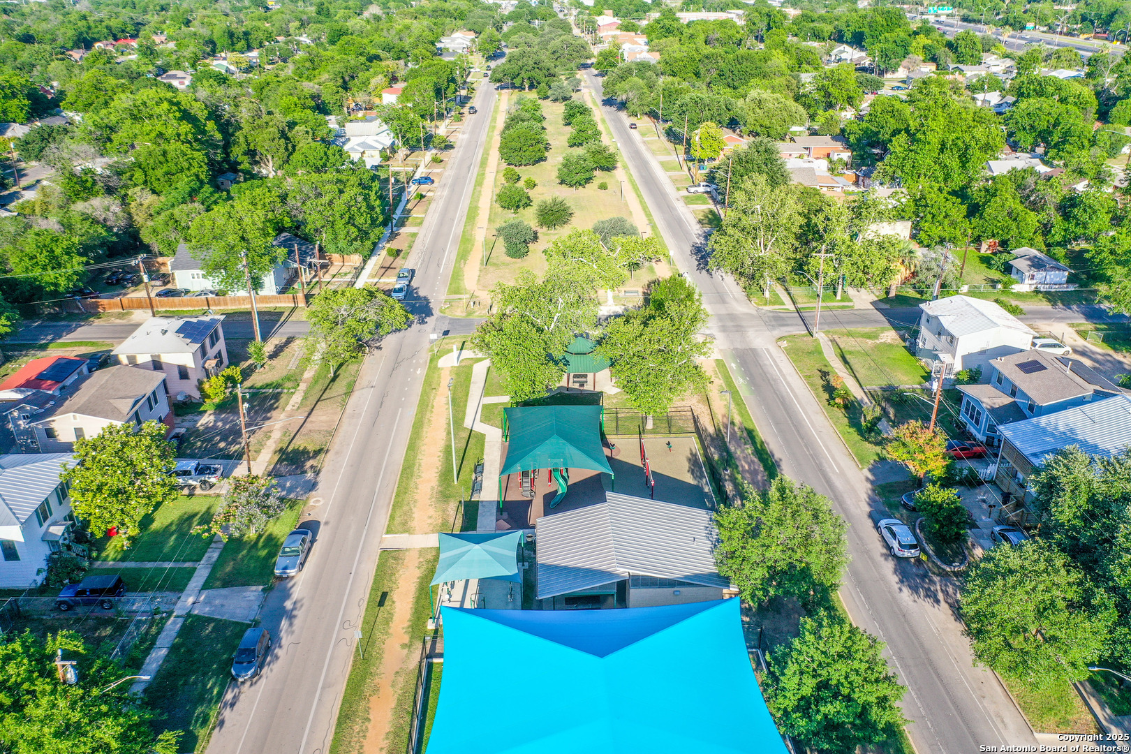 255 N Park Blvd