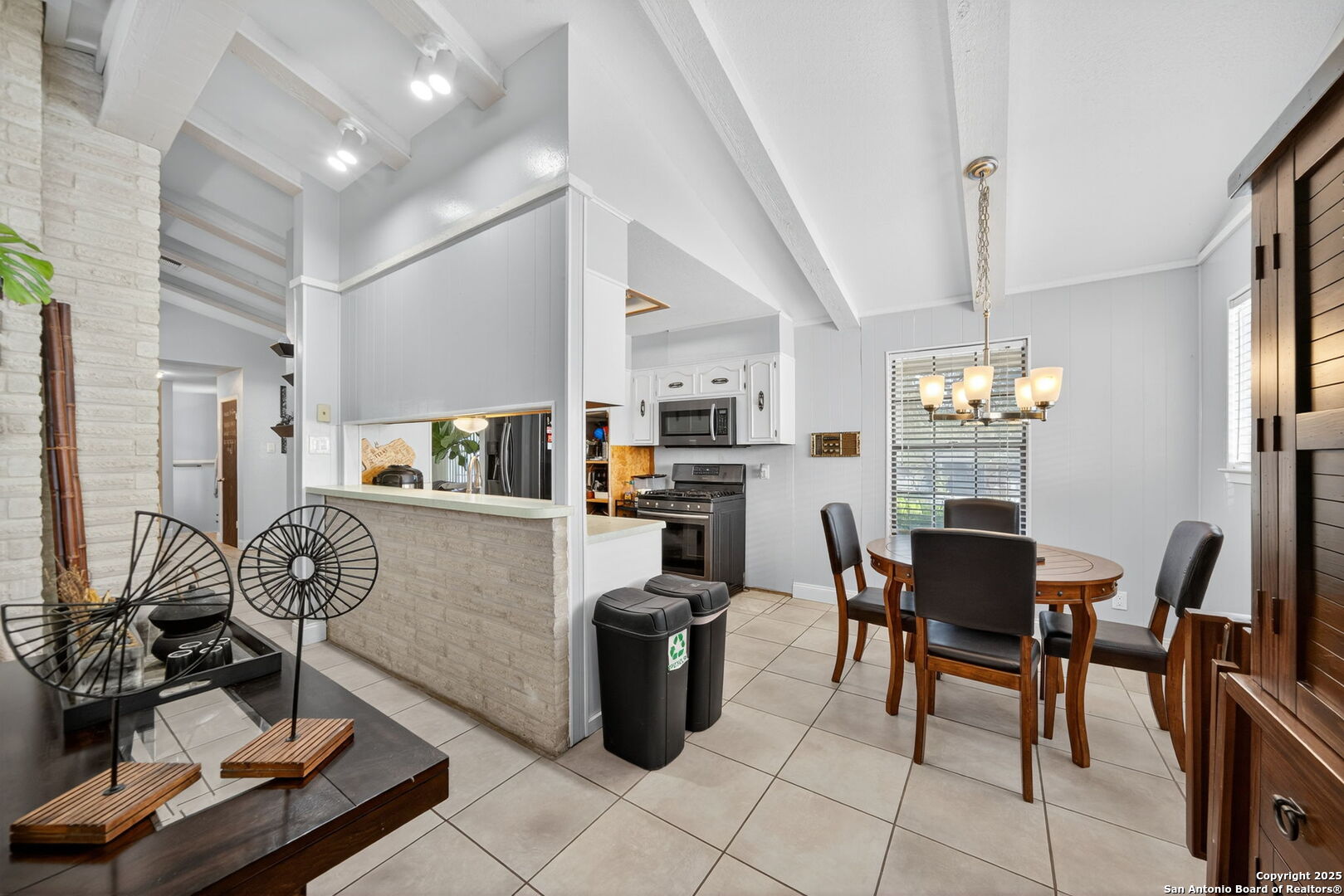 7707 Mary Carolyn St