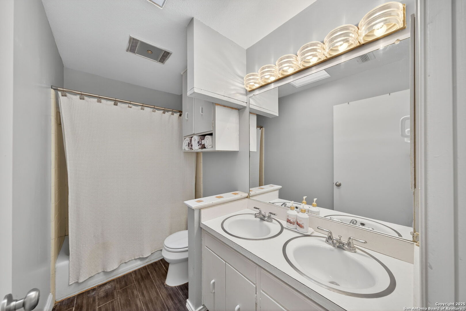 7707 Mary Carolyn St