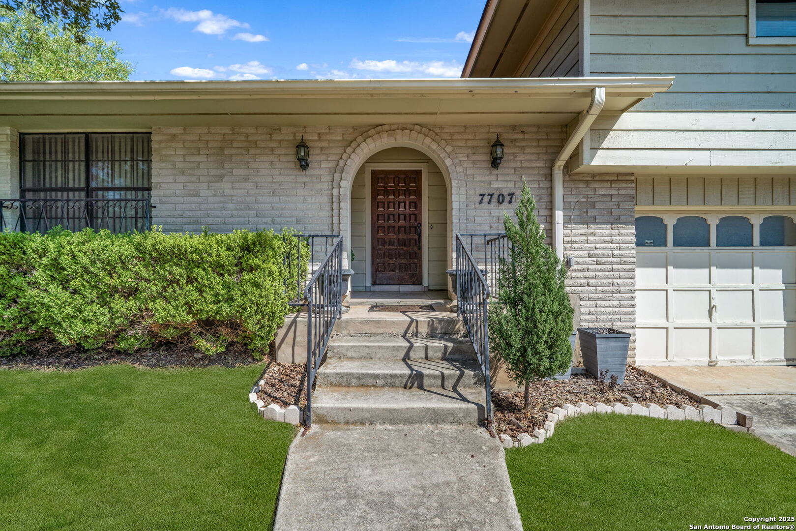 7707 Mary Carolyn St