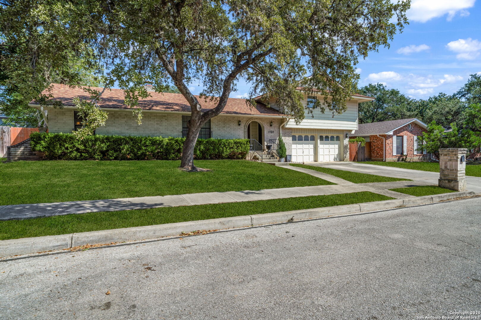 7707 Mary Carolyn St