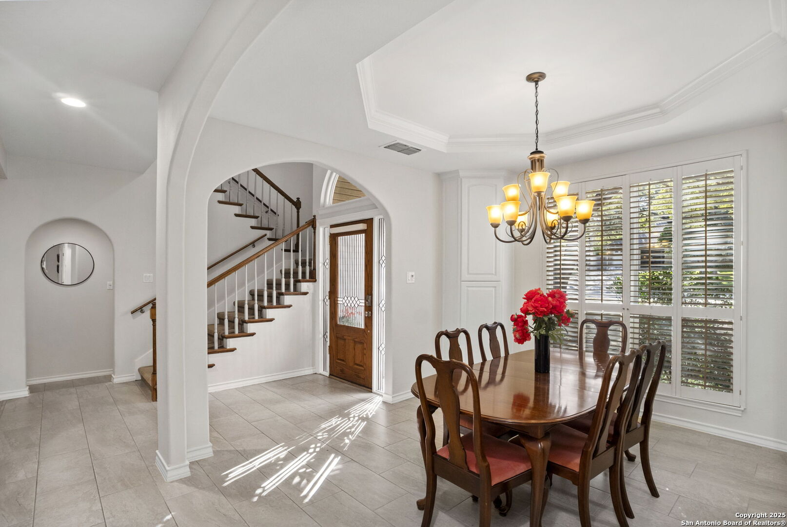 16222 Robinwood Ln