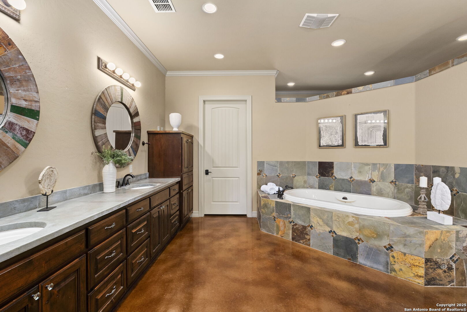 651 River Chase Dr