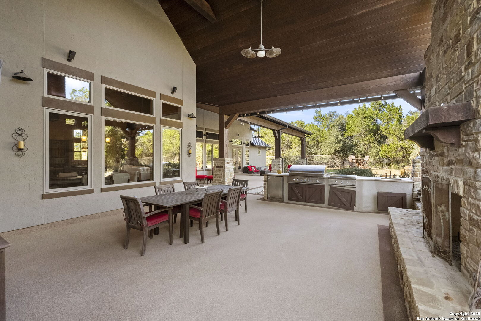 651 River Chase Dr