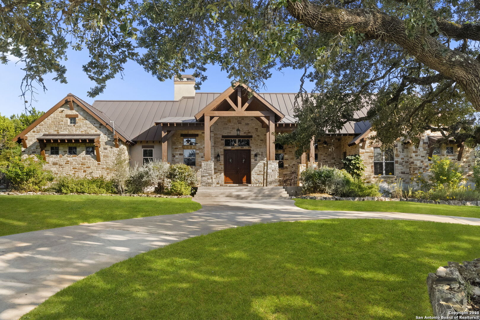 651 River Chase Dr