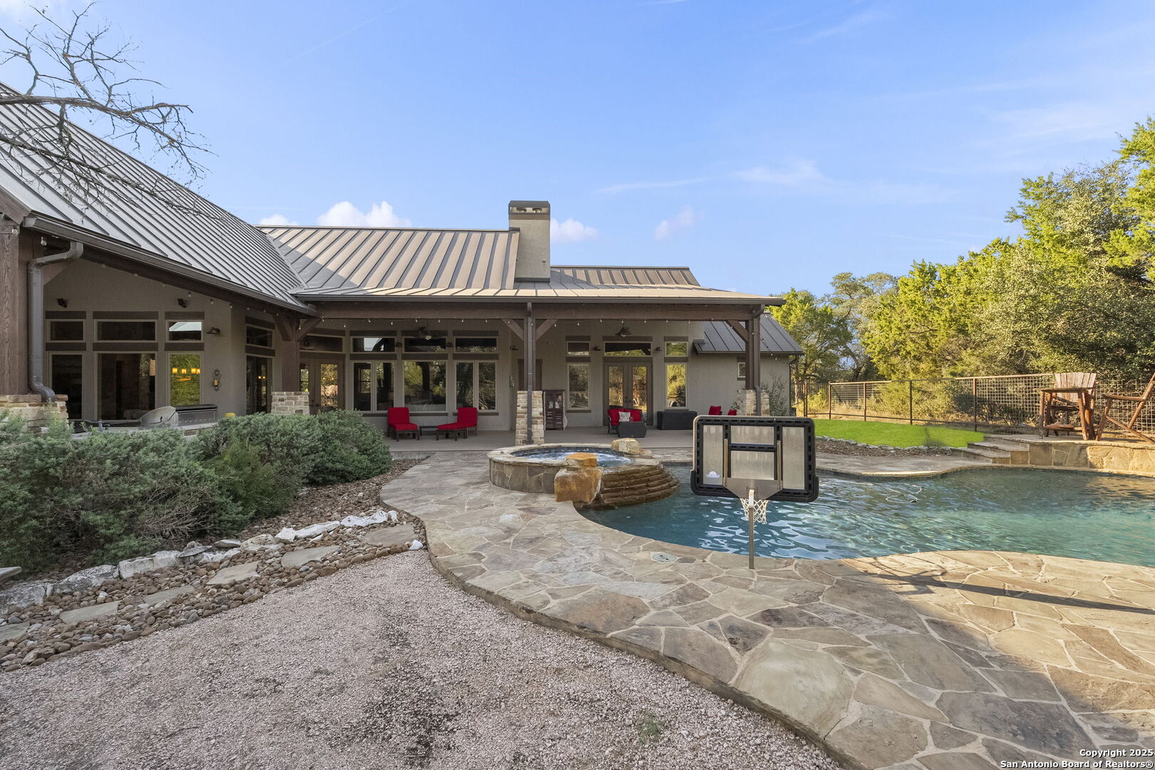 651 River Chase Dr
