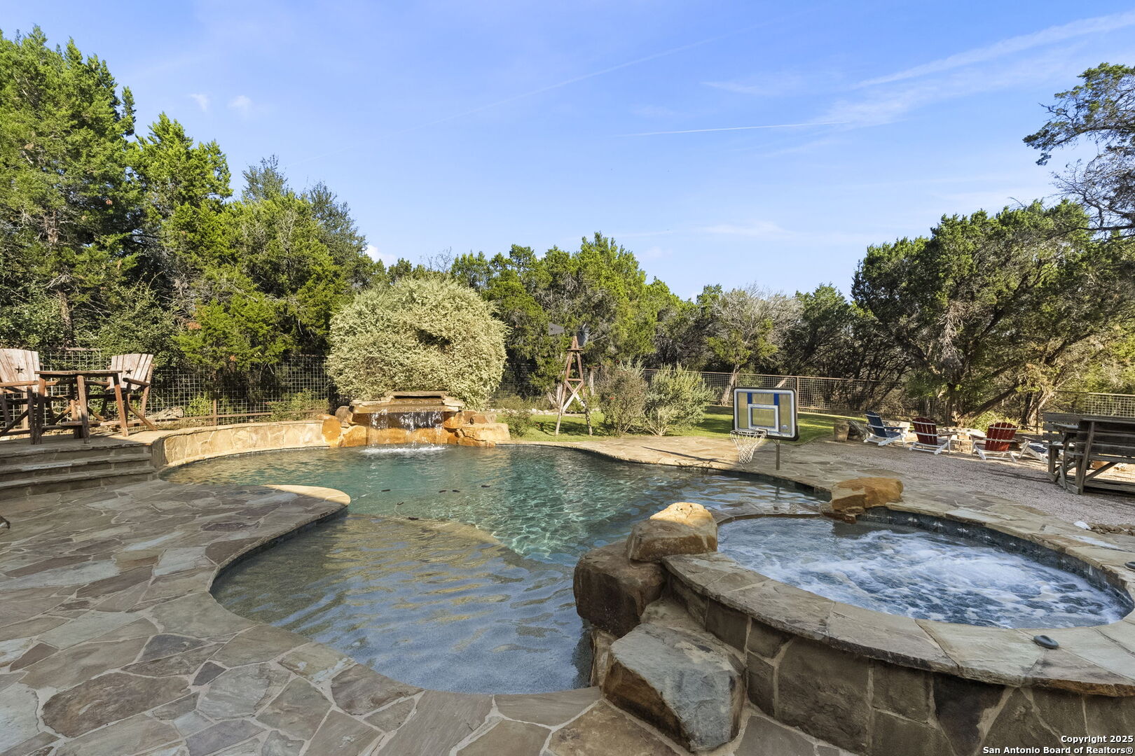 651 River Chase Dr