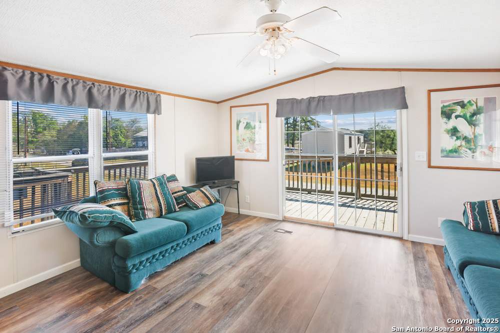 716 Lakeshore Drive South