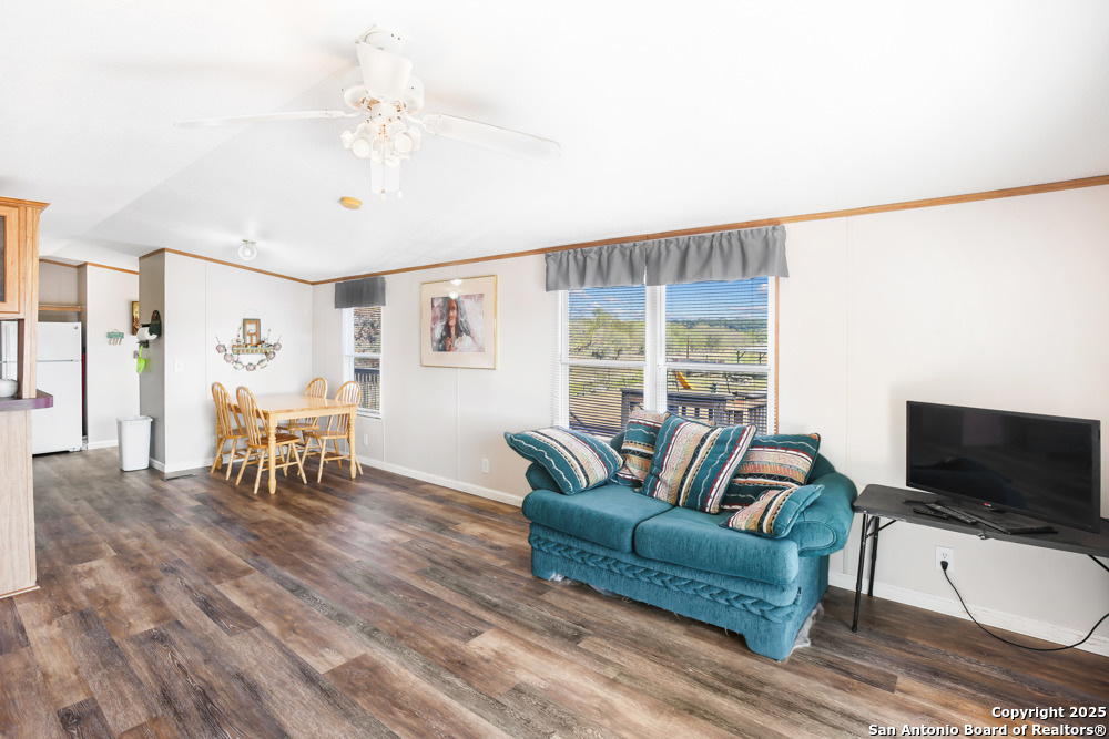 716 Lakeshore Drive South