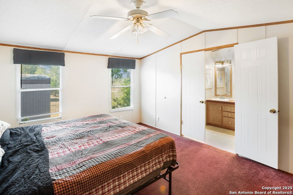 716 Lakeshore Drive South