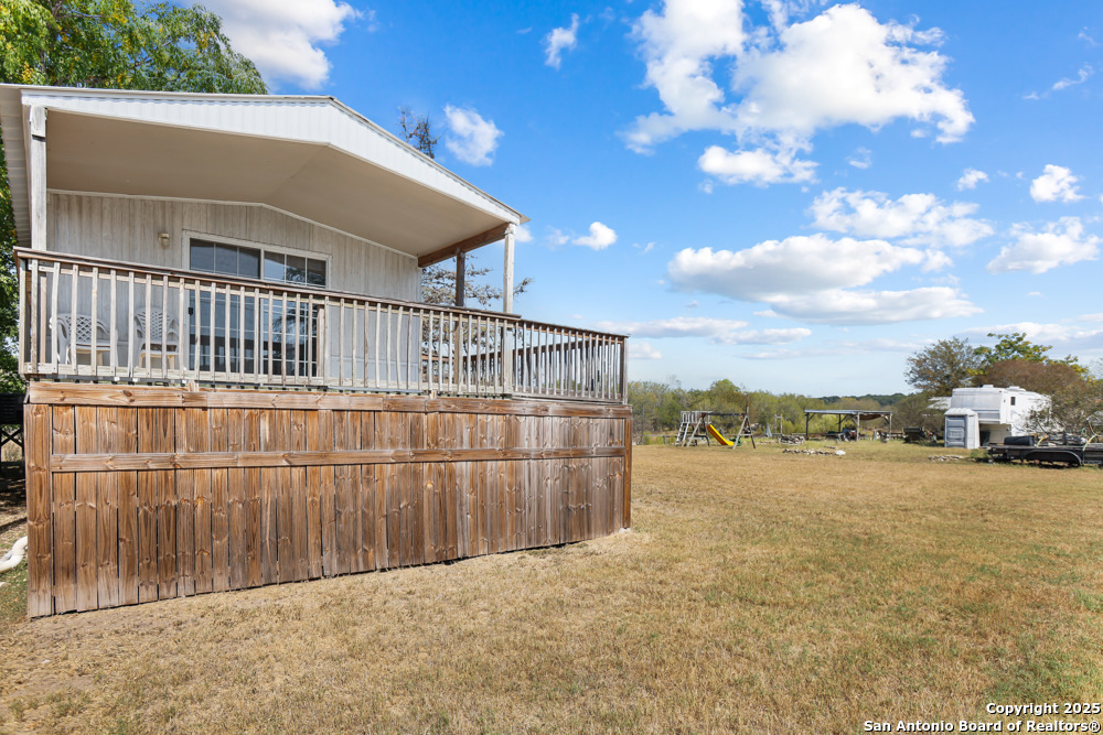 716 Lakeshore Drive South