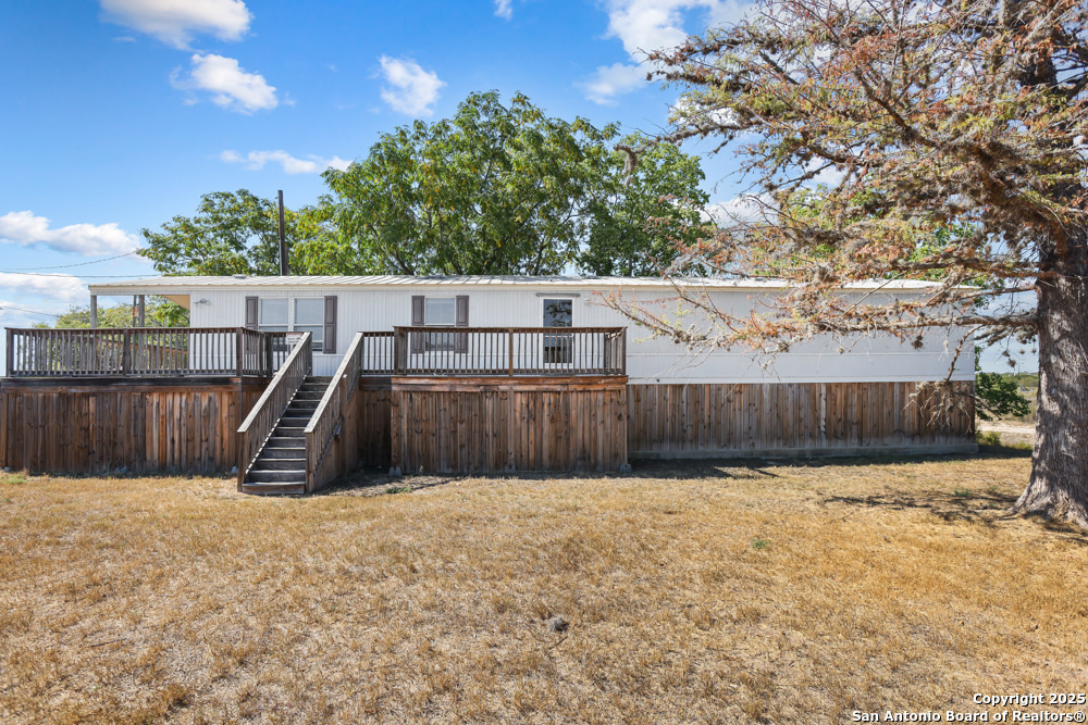 716 Lakeshore Drive South