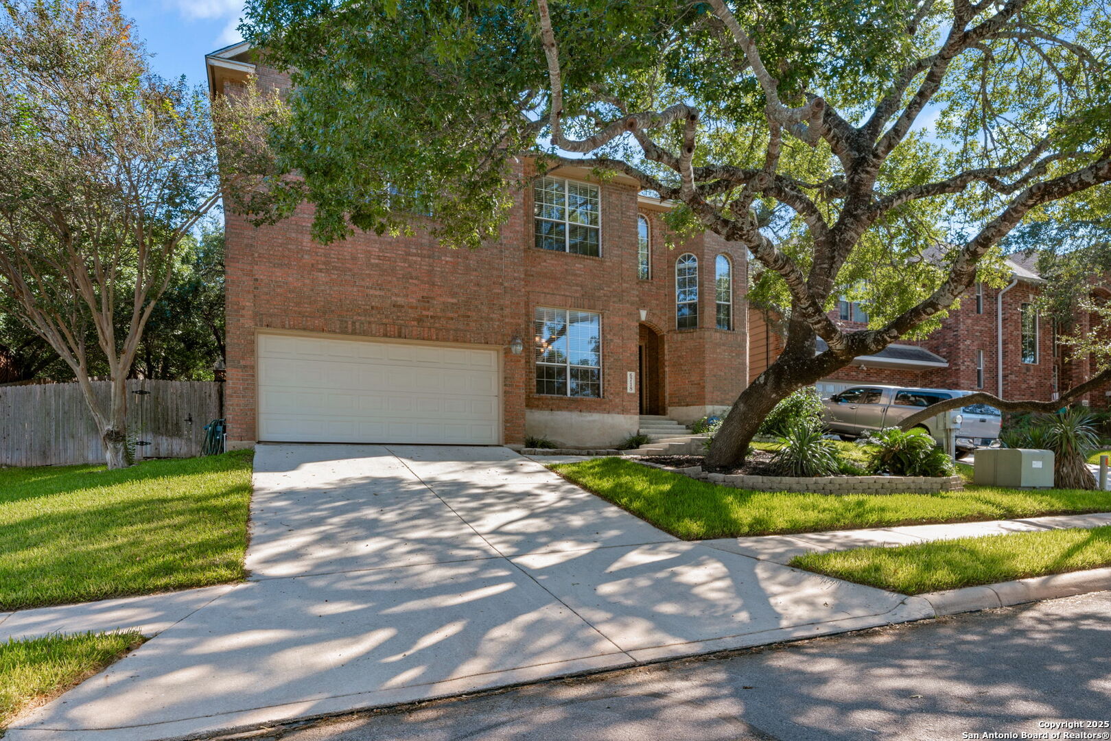 6718 Grove Creek