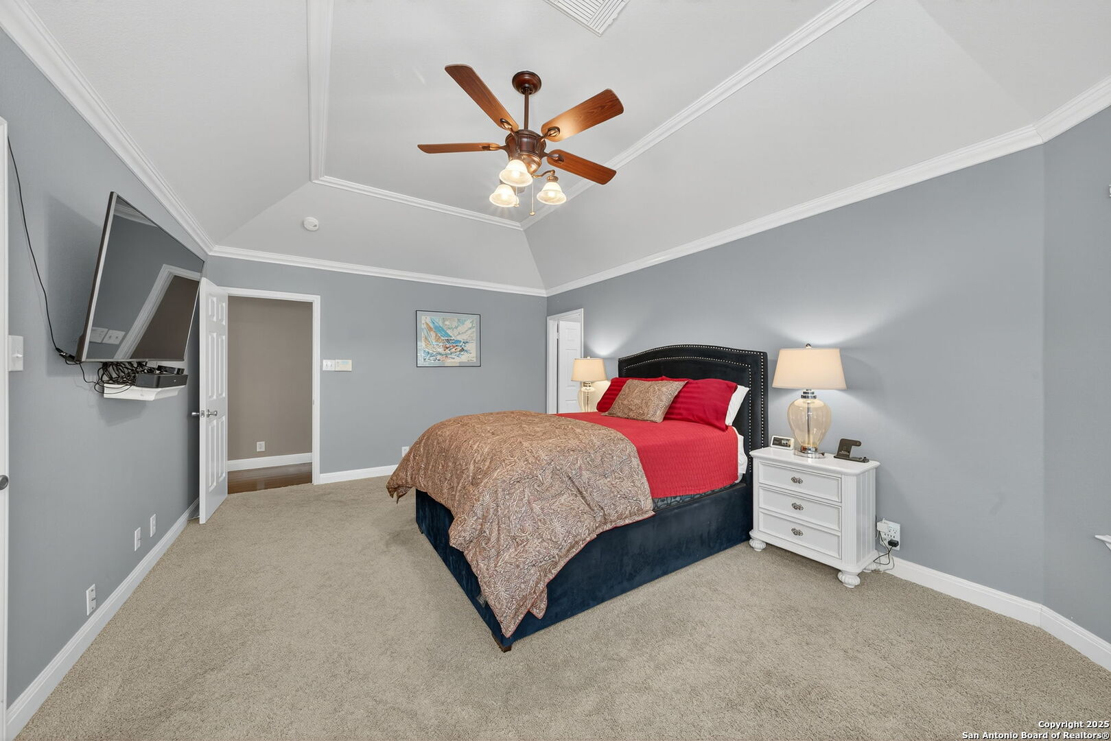 6718 Grove Creek