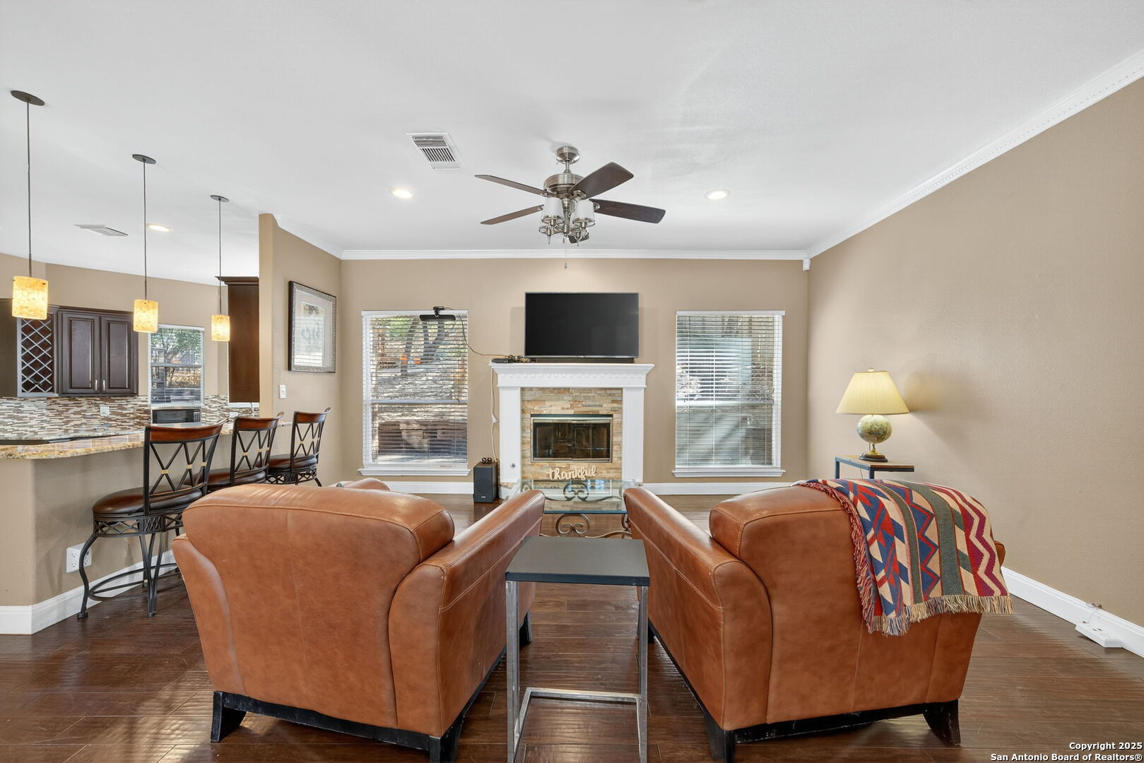 6718 Grove Creek
