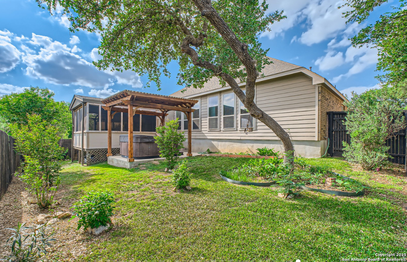 805 Raceland Road