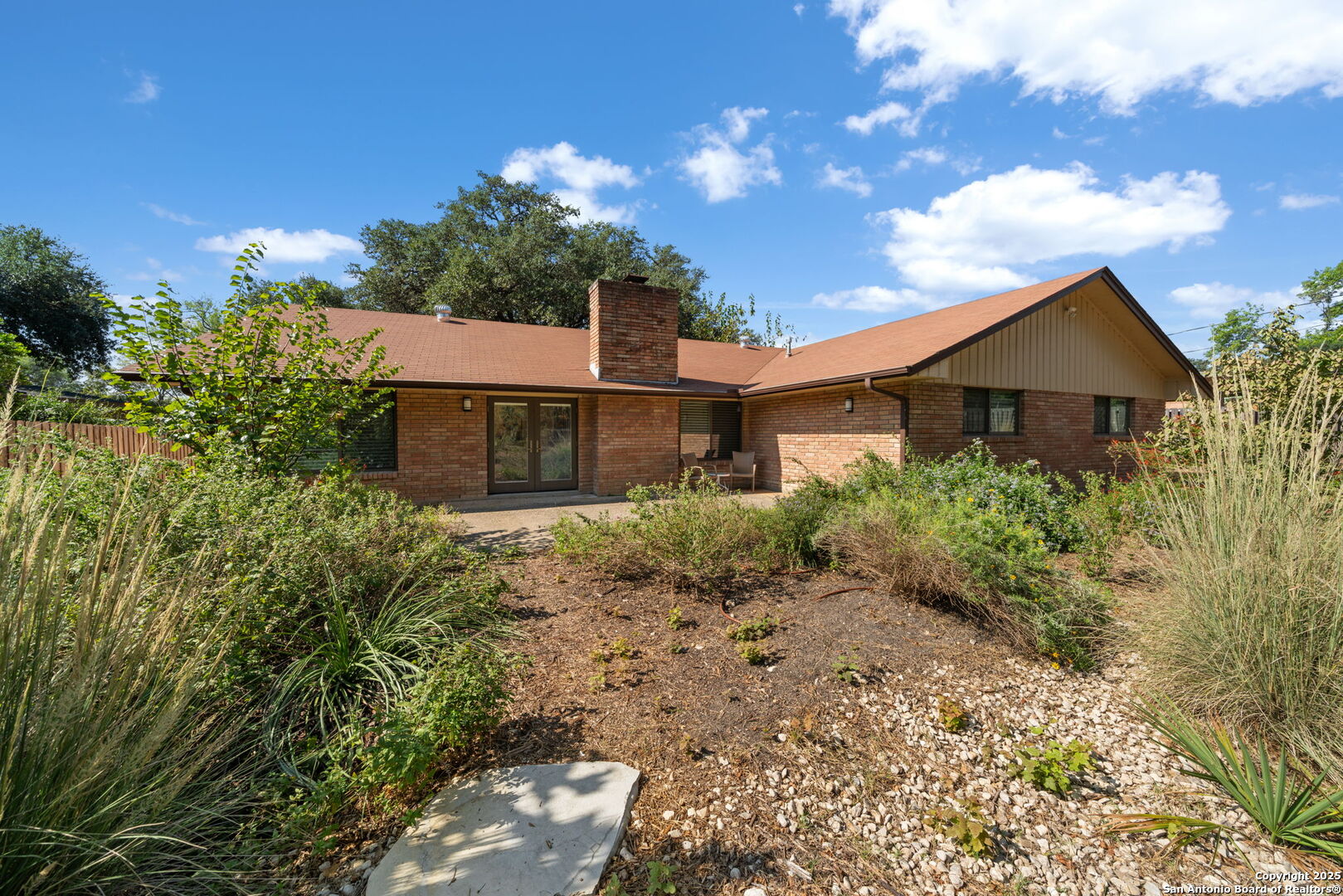 300 Towne Vue