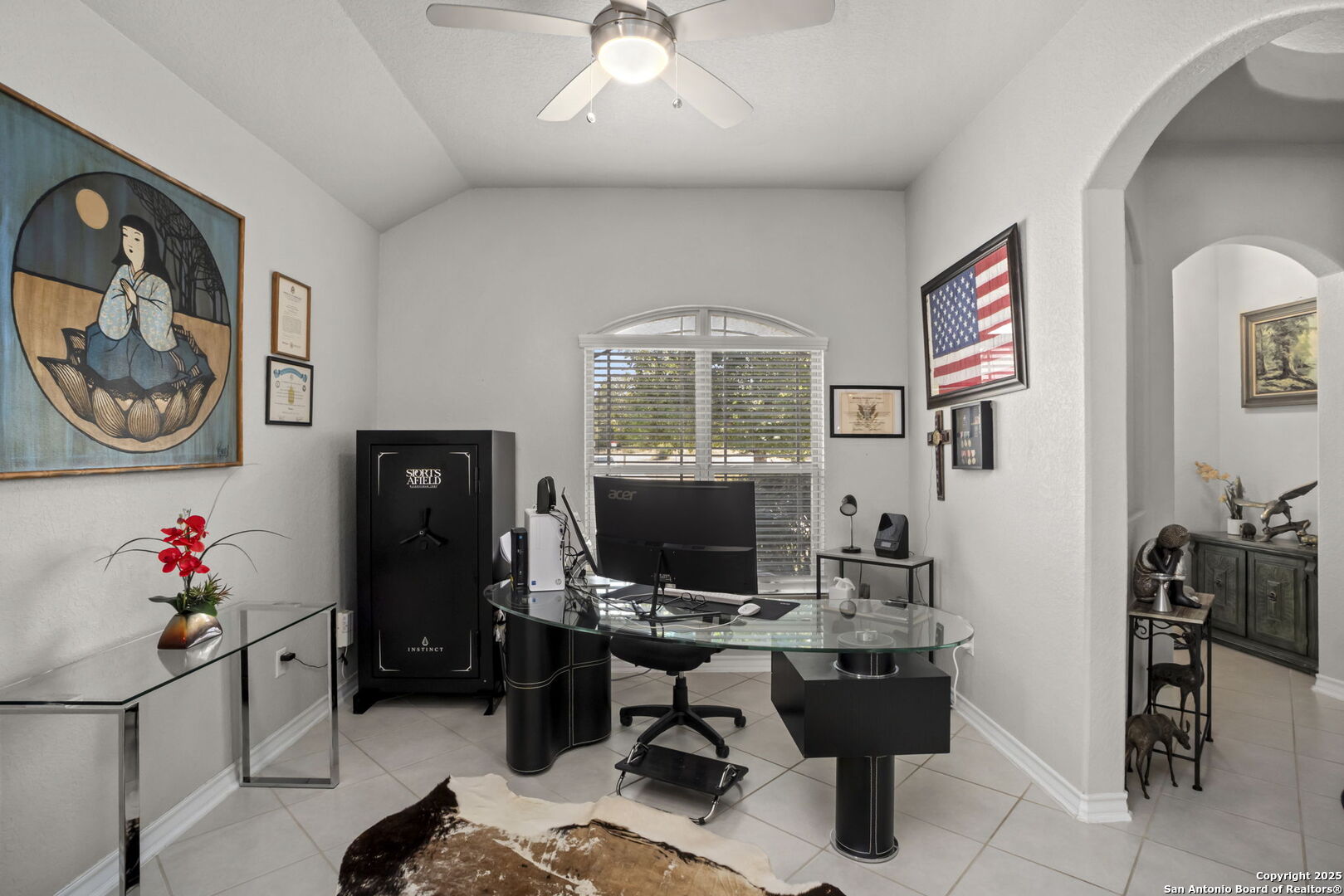 6247 Lowrie
