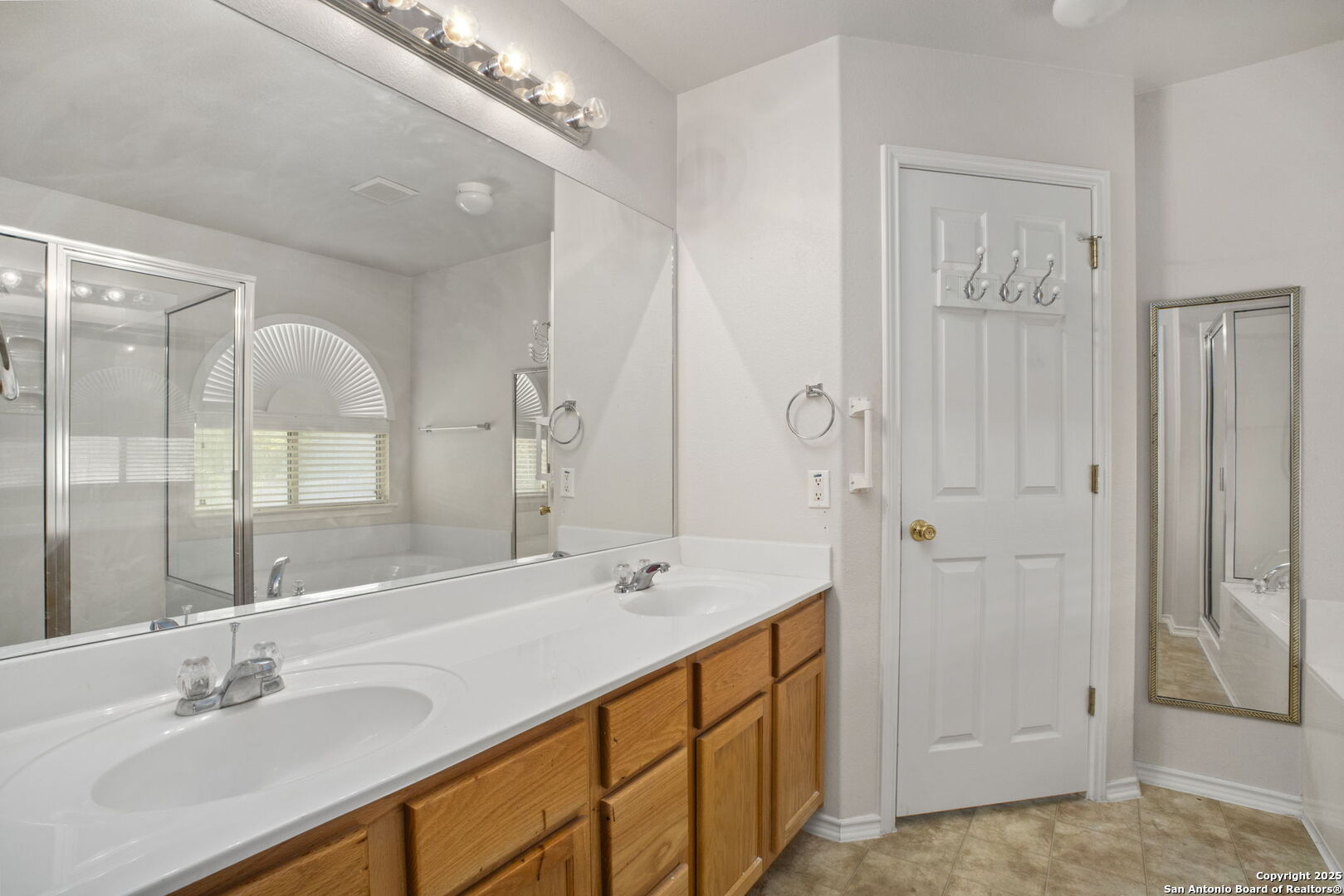 9006 Granberry Pass