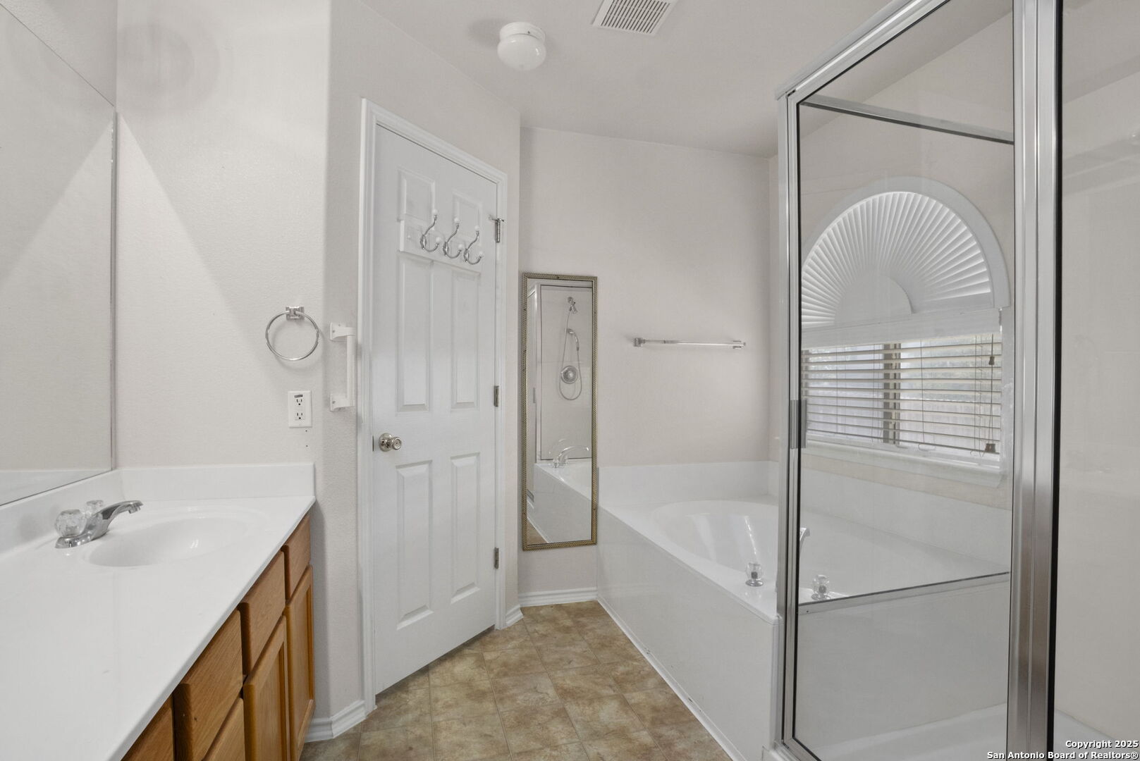 9006 Granberry Pass