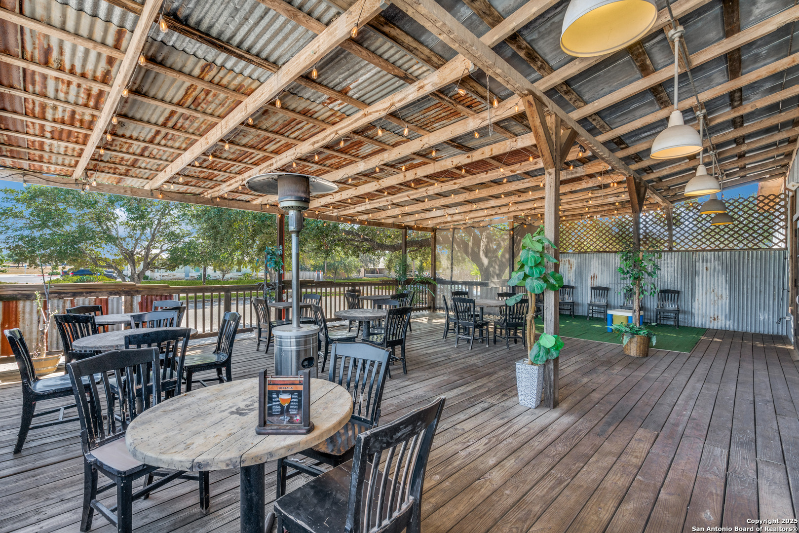 11985 W us highway 87