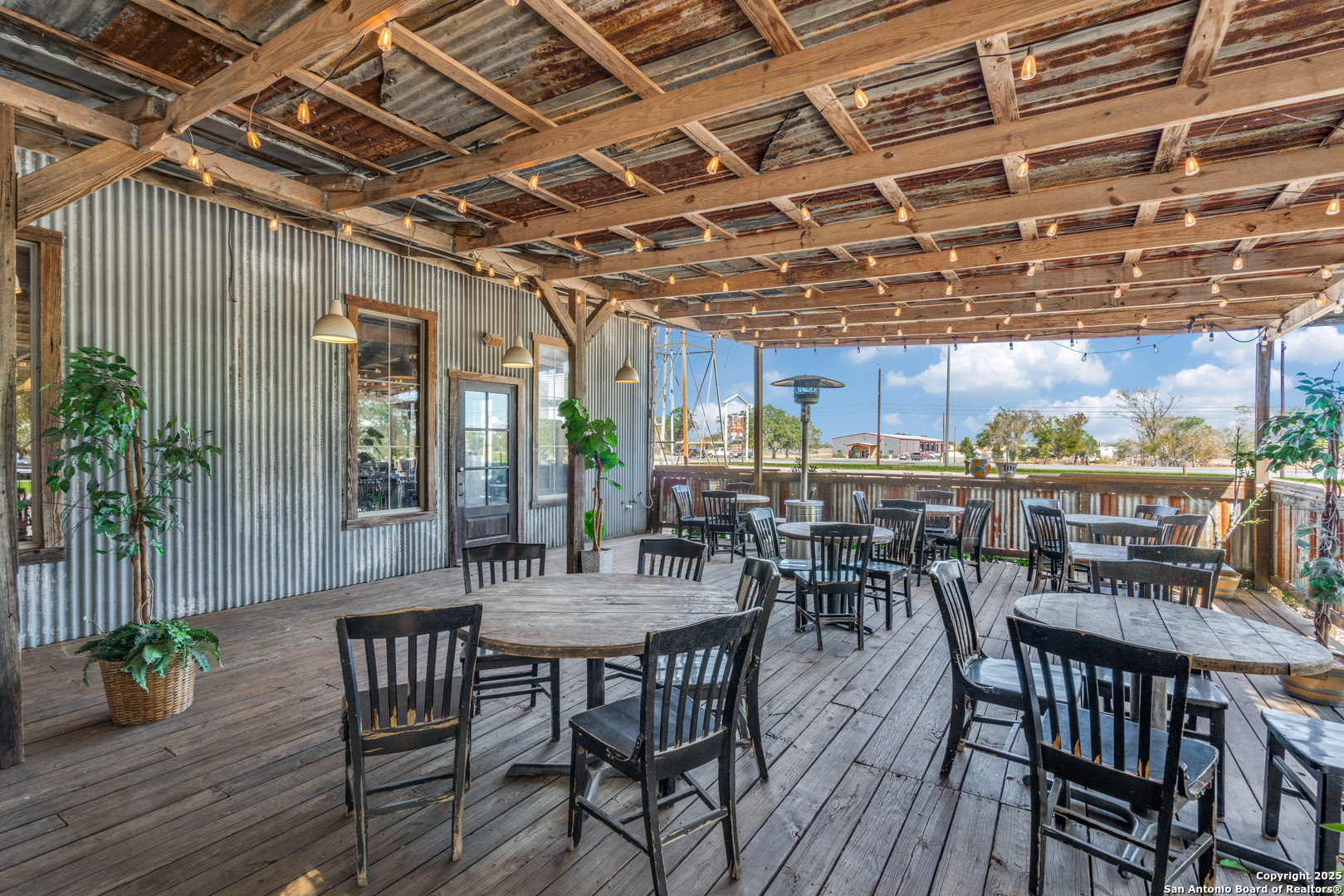 11985 W us highway 87