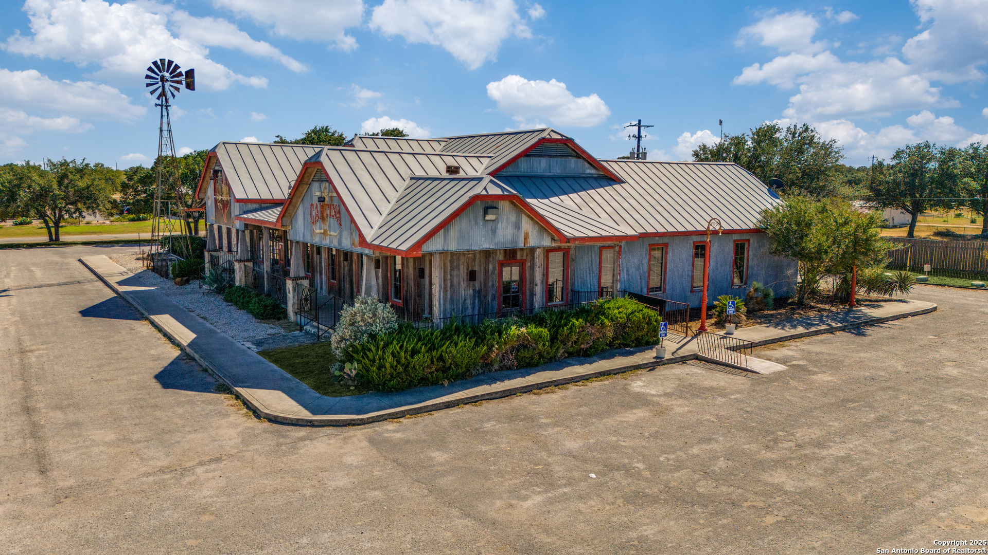 11985 W us highway 87