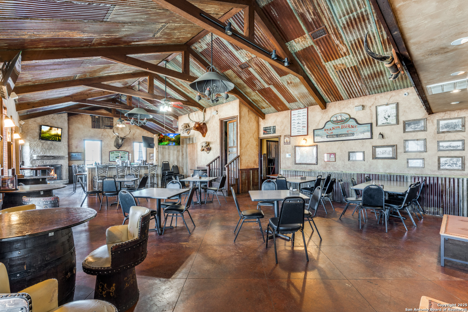 11985 W us highway 87