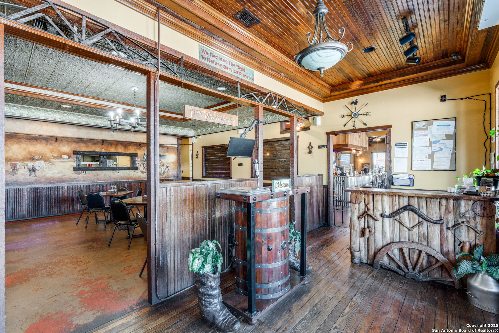 11985 W us highway 87