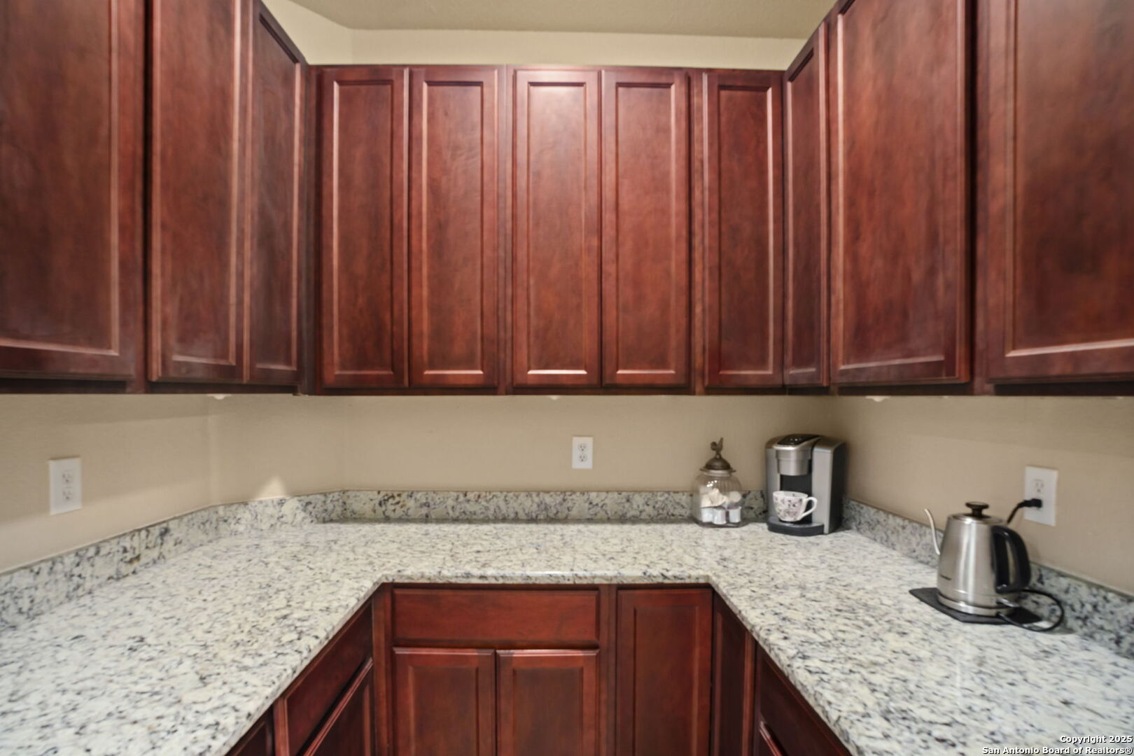 13058 Gordons Mott