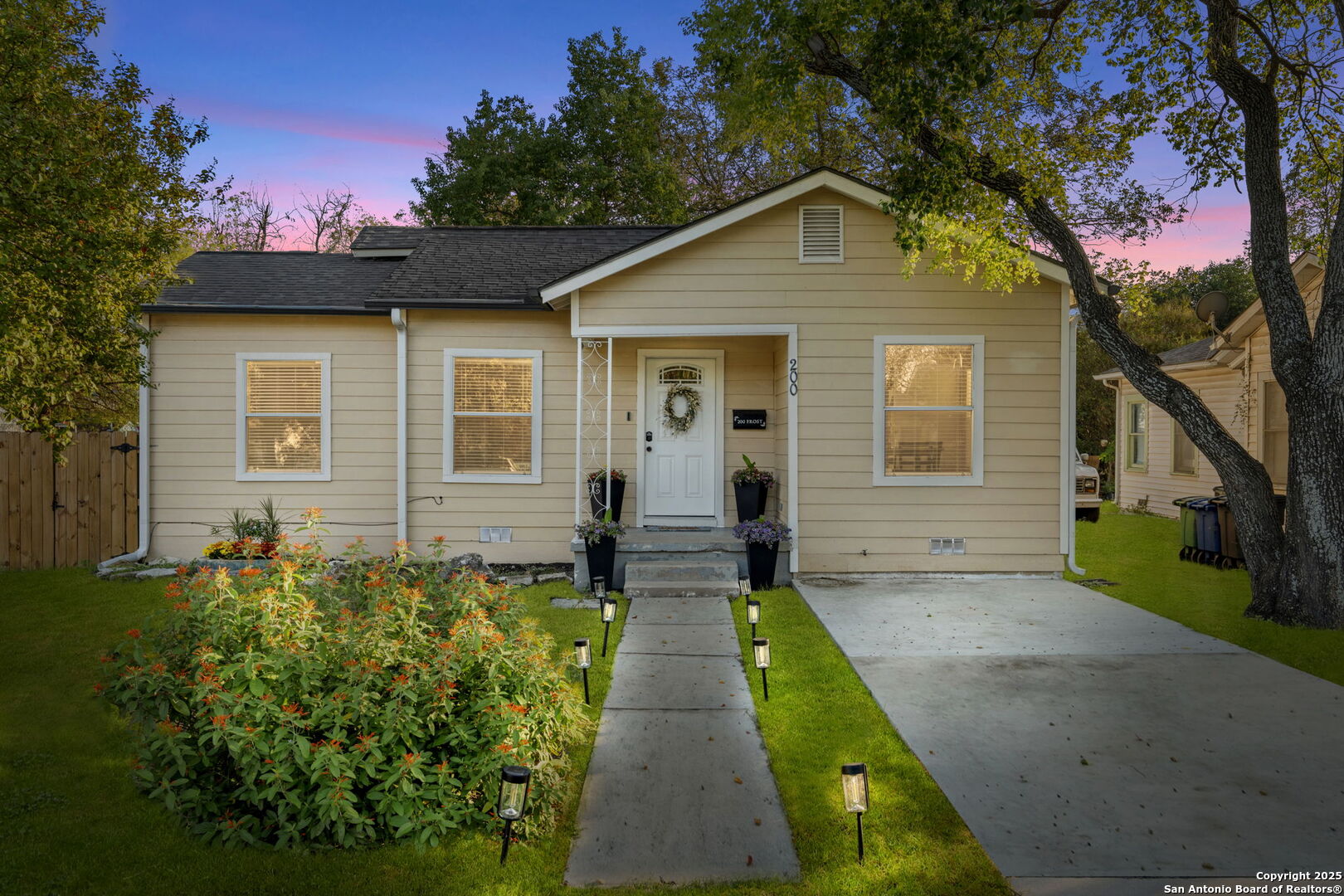 200 Frost St