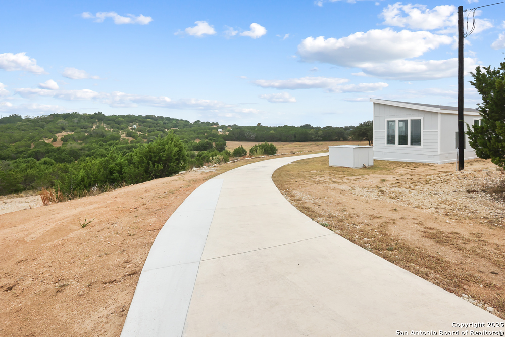4207 Forest Trail