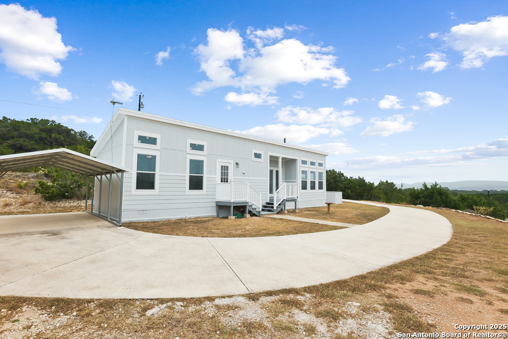 4207 Forest Trail