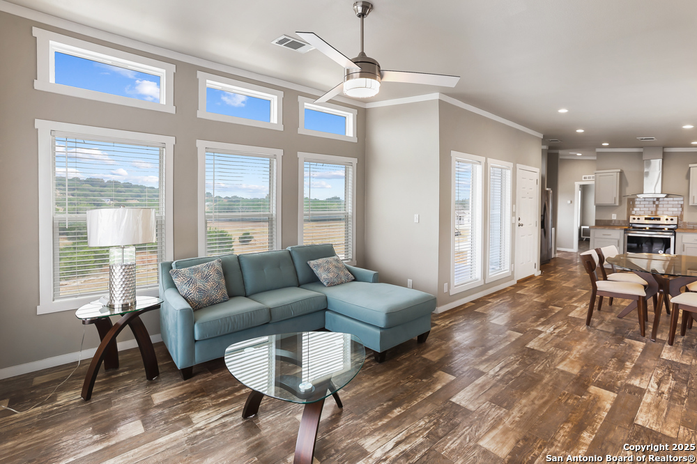 4207 Forest Trail