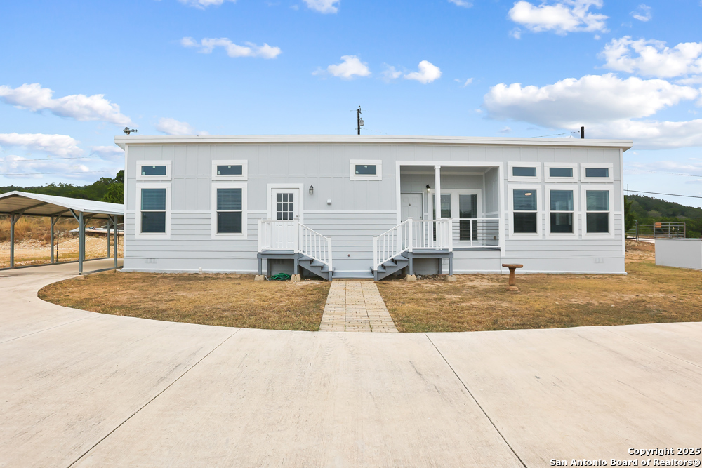 4207 Forest Trail