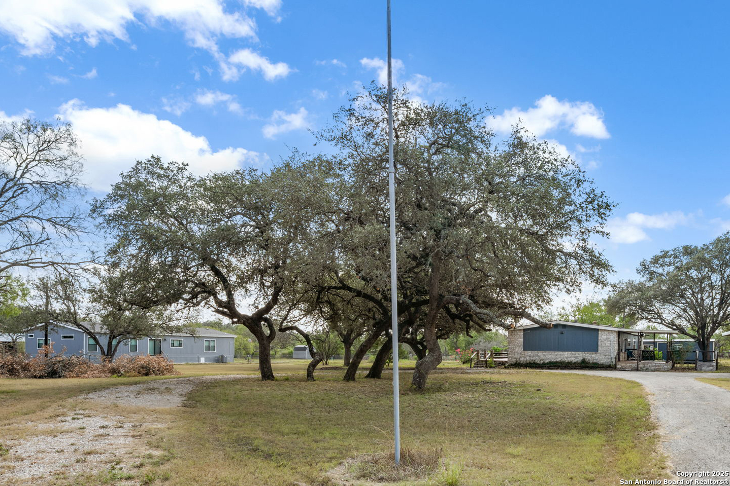 132 County Road 469