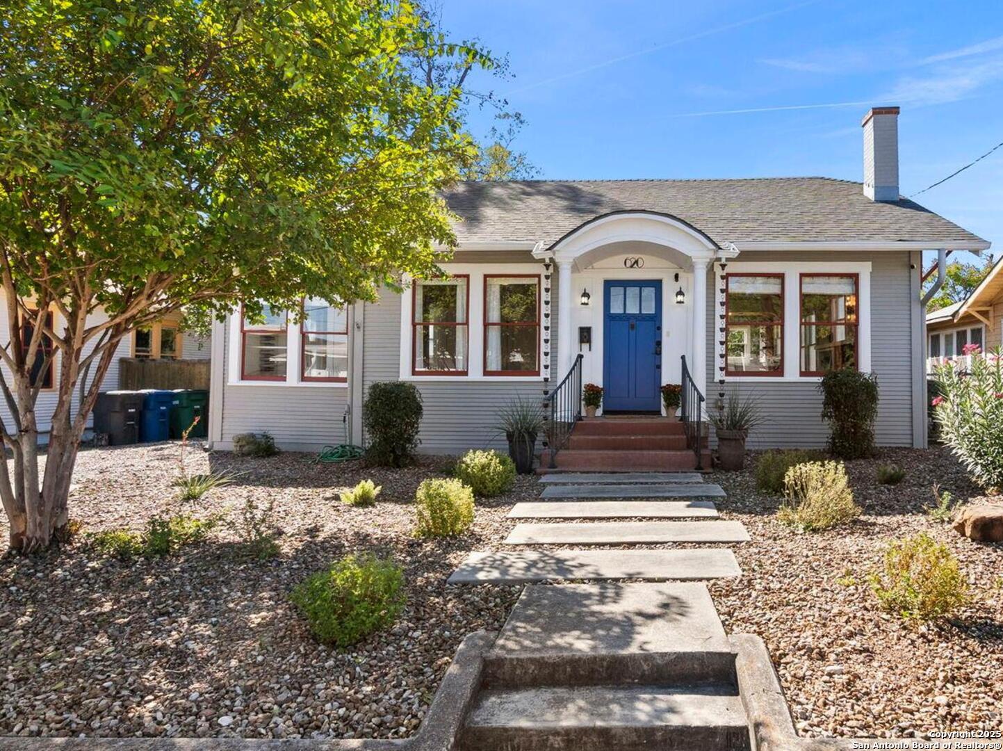 620 E Myrtle