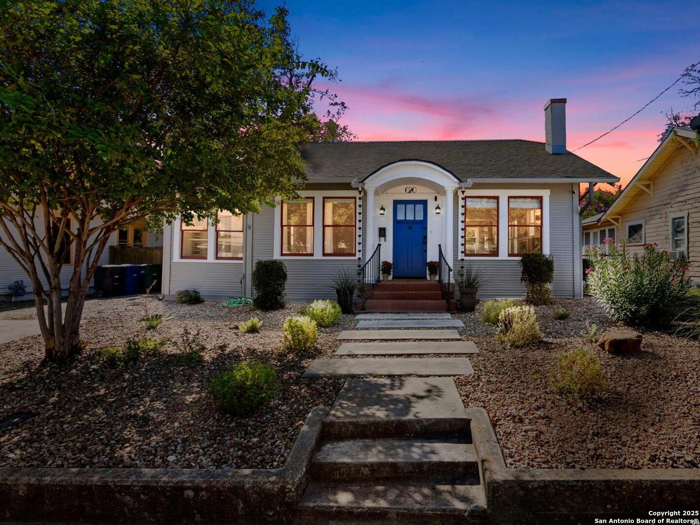 620 E Myrtle