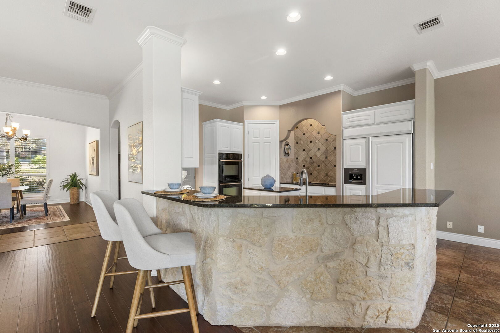22415 Roan Forest