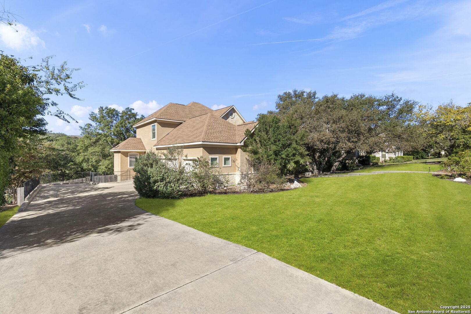 22415 Roan Forest