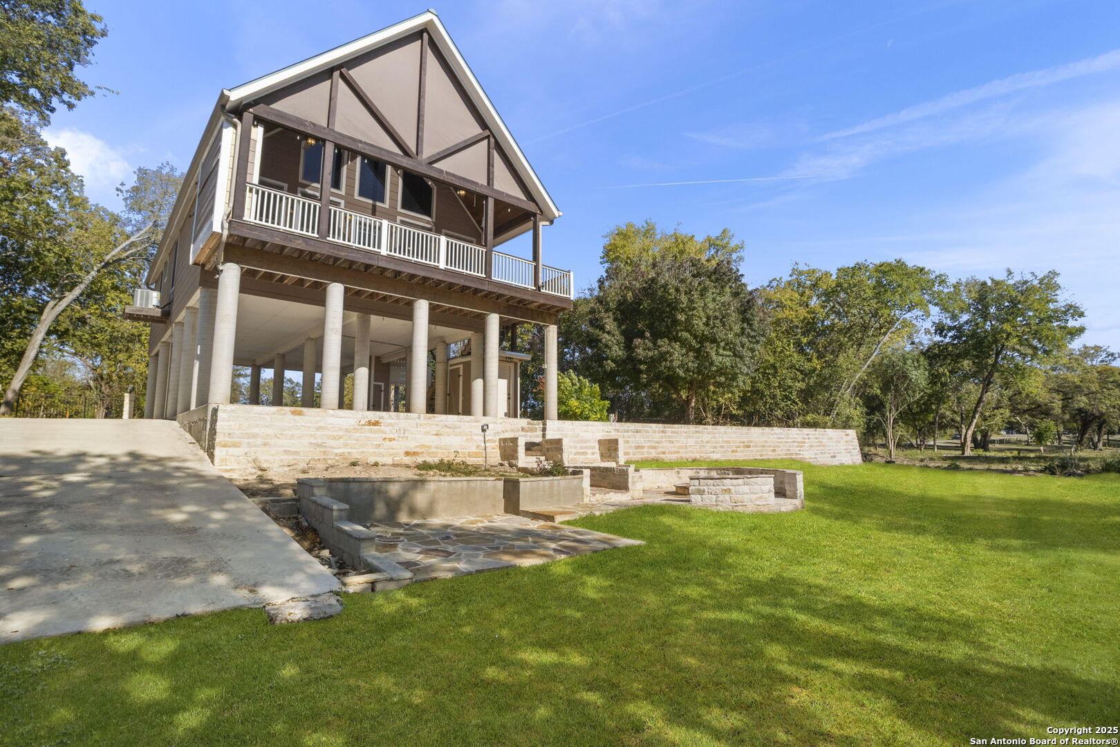 3615 Riverside Dr.