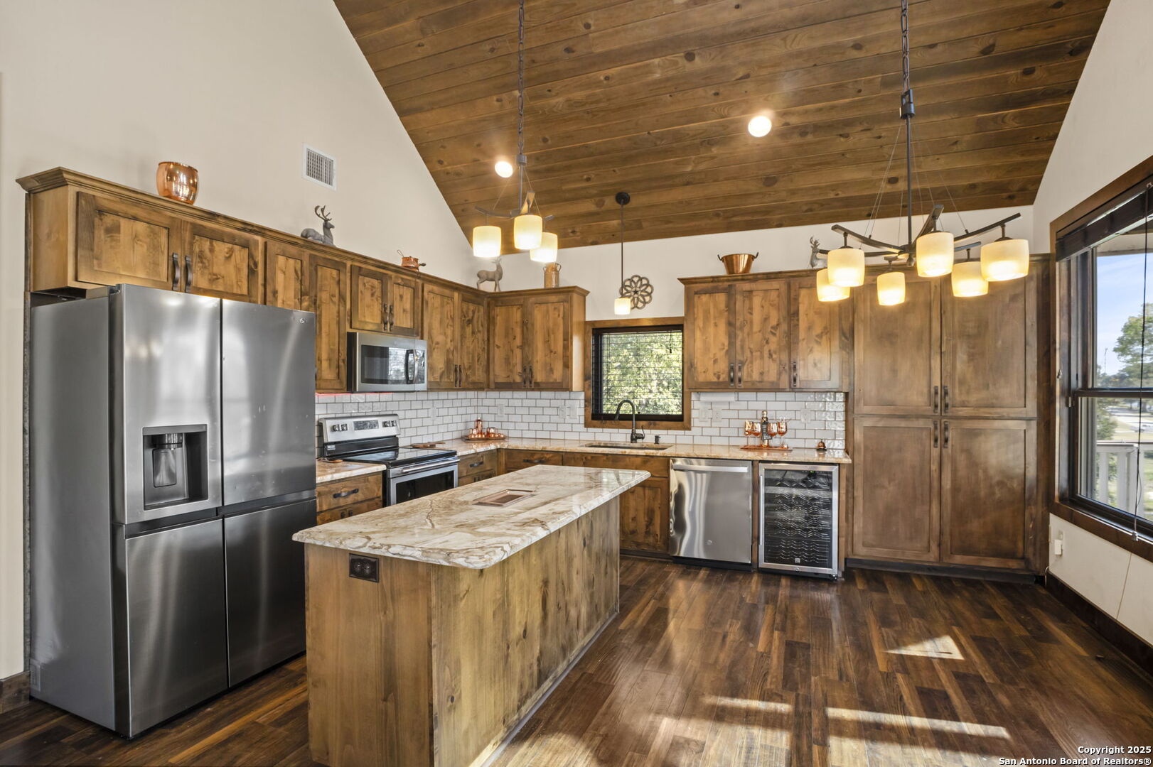 3615 Riverside Dr.