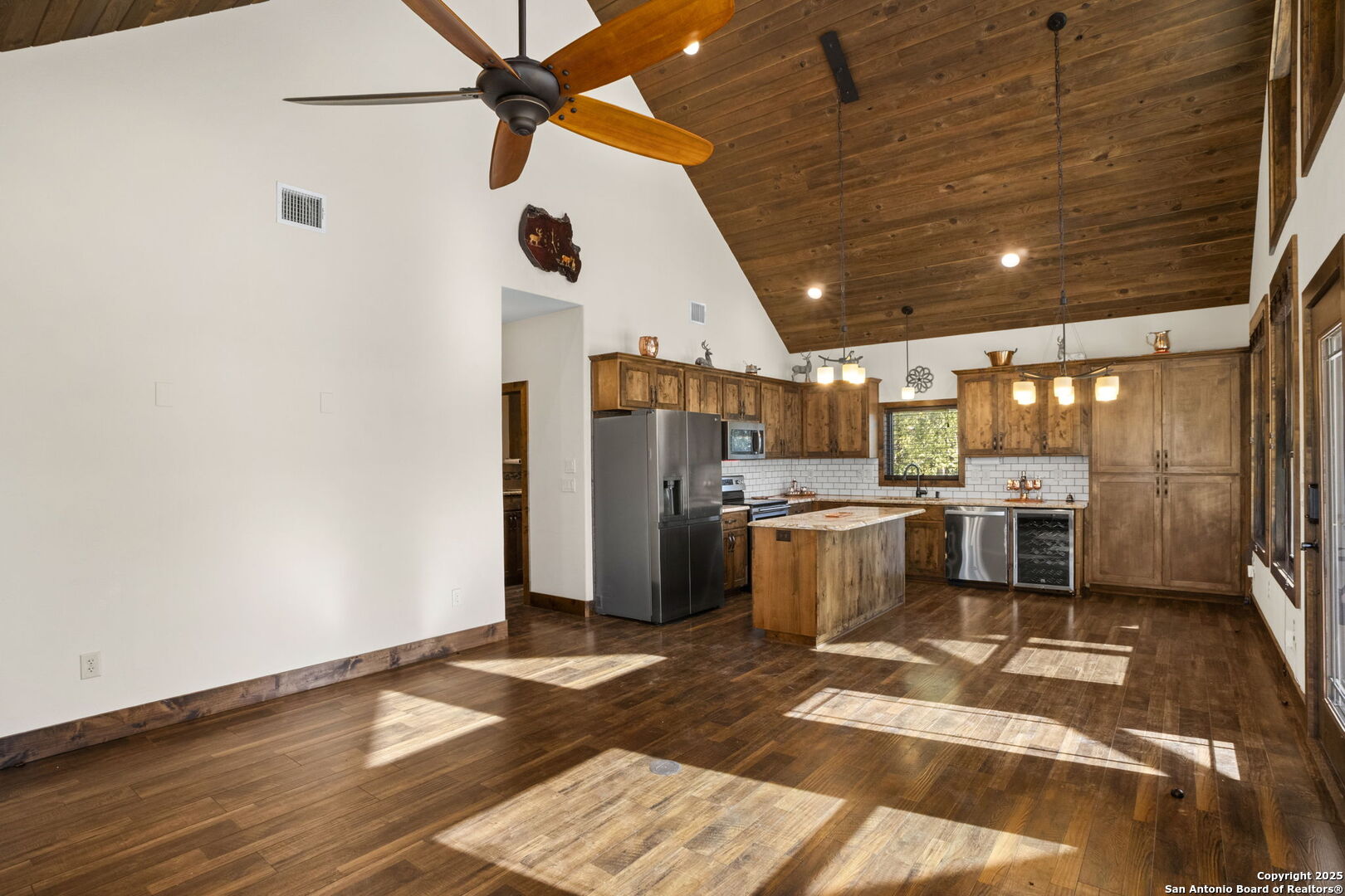 3615 Riverside Dr.