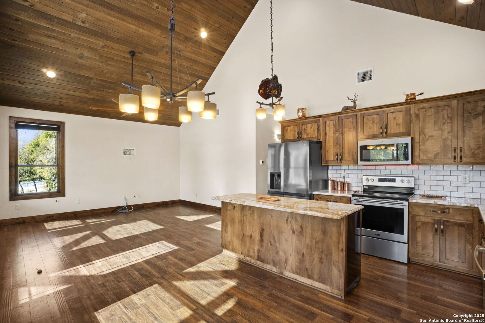 3615 Riverside Dr.