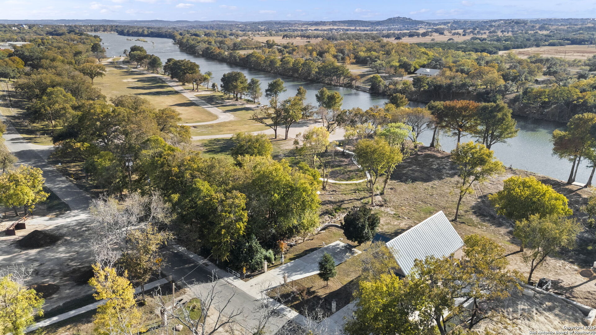 3615 Riverside Dr.