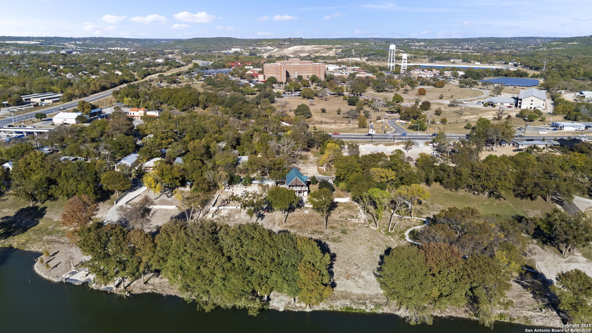 3615 Riverside Dr.