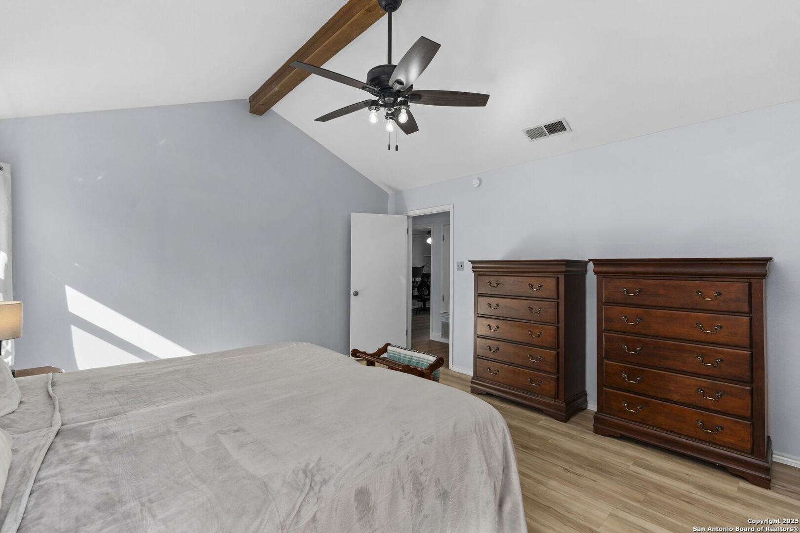 13735 Forest Rock